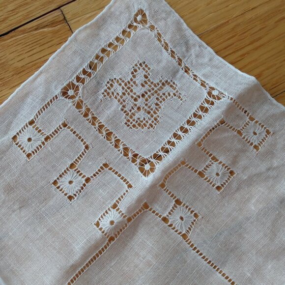 Vintage Handkerchief Openwork Hankie White Wedding Handmade Embroidered Crowns - Picture 7 of 10